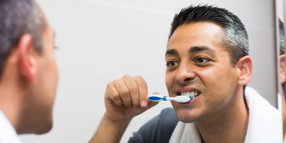 4 Factors to Consider When Purchasing a Toothbrush